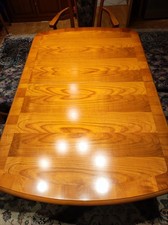 Esstisch aus Kirschbaumholz mit 5 Stühlen