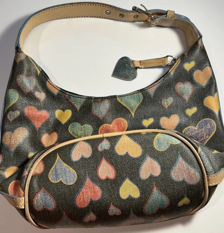 Bolsa de ombro Dooney Bourke vintage padrão coração pequena fecho com zíper frete grátis EUA - Imagem 4 de 4