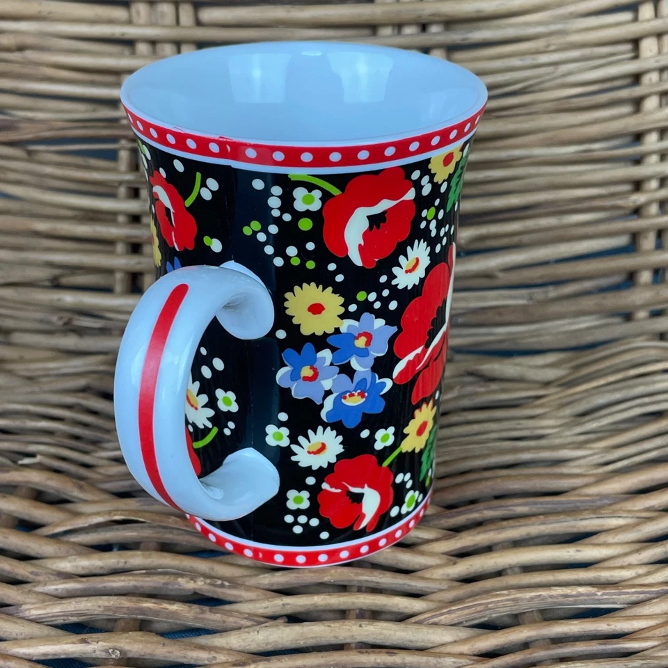 Taza de café floral negra y roja Vera Bradley Poppy Fields Barnes & Noble Foto 3 de 4