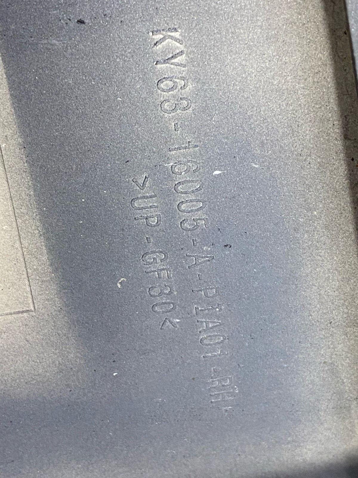 2019-2023 ASTON MARTIN VANTAGE OEM FRONT RIGHT FENDER PANEL XENON GRAY (6069)