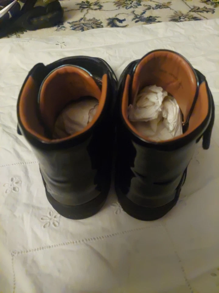 Zapatillas Bally de charol para hombre talla 10D, sin caja Foto 3 de 4