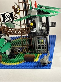 LEGO Pirates: 6270 Forbidden Island, 100% Complete With Instructions / No Box