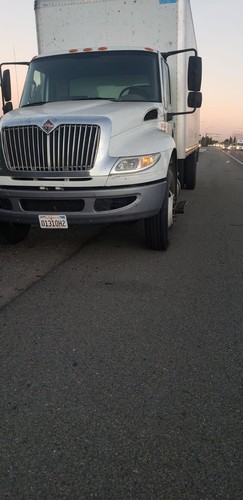 International Box Truck.2007 ,24ft, Vt365 Eingen, 90,000 Miles, With Liftgate,.