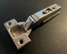 GRASS 1006-30 Clip-On Cabinet Hinge 110 Half Overlay Free-Swing OEM