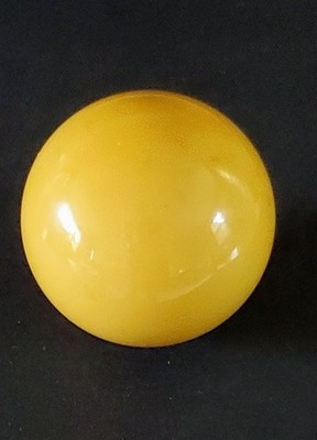Vintage Bakelite Cue Ball Yellow Aged Patina Pool Billiards 2 3/8'' Oversized