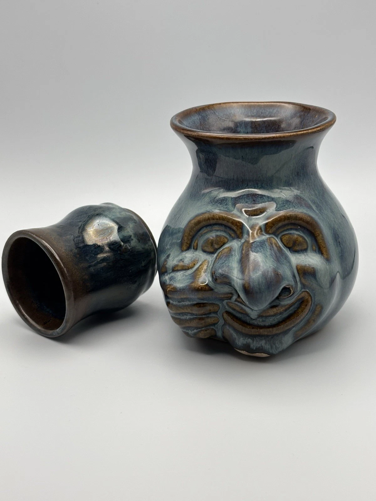 Boogerboy Boris Egg Separator Blue Aargh Designs Face Jug Pottery Kitsch
Opens in a new window or ta