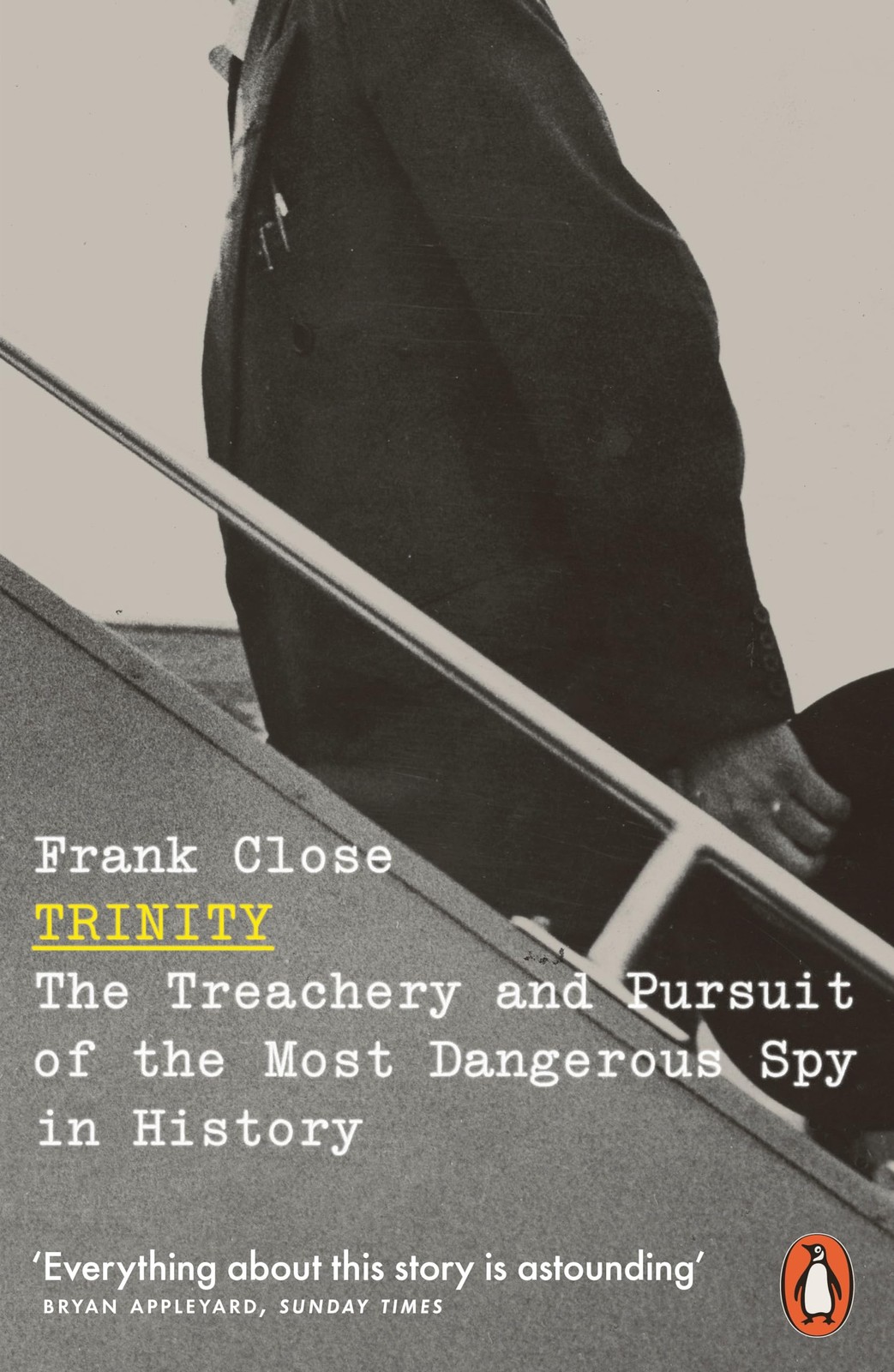 Trinity by Frank Close (Paperback Book) - Image 7