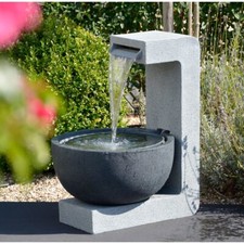 Gartenbrunnen Pflanzkübel Springbrunnen Wasserfall Zierbrunnen LED Wasserspiel