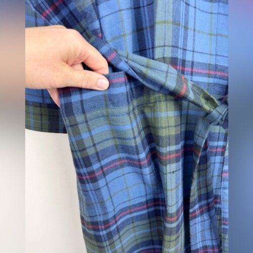 The Vermont Country Store Portuguese Flannel Robe - Picture 4 of 9