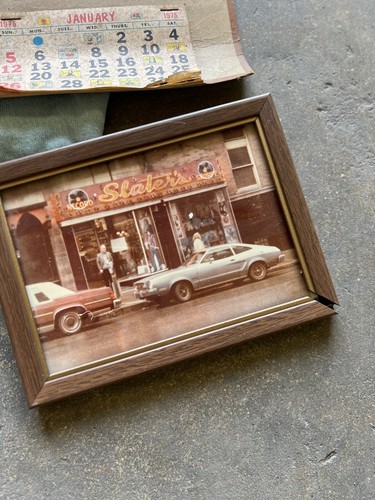 Slater’s Record Shoppe Raglan Sweatshirt Wheeling, VA Adv Lot Frisbees Calender - Picture 4 of 10