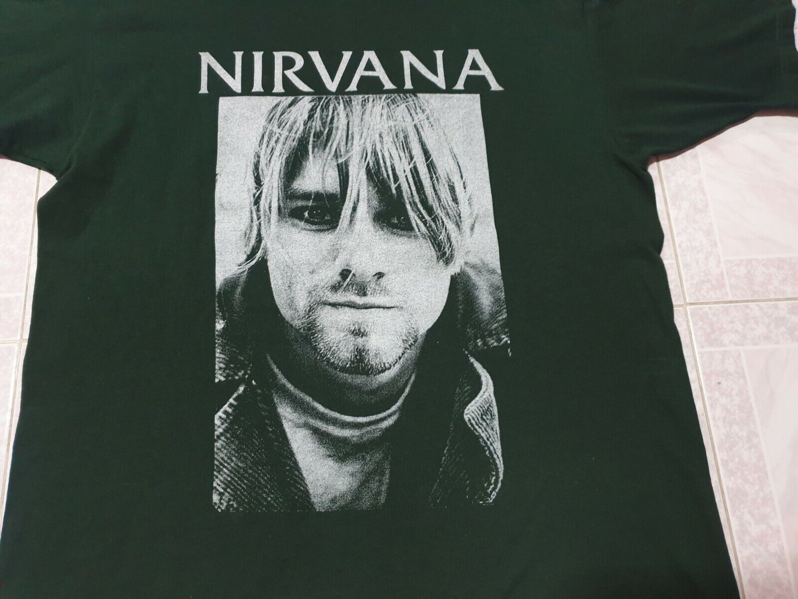 Vintage 90s Kurt Cobain Nirvana T Shirt Soundgard… - image 1