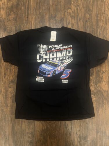 NASCAR Kyle Larson #5 Nascar Cup Series Champion Tshirt 3xl NWT - Picture 1 of 12