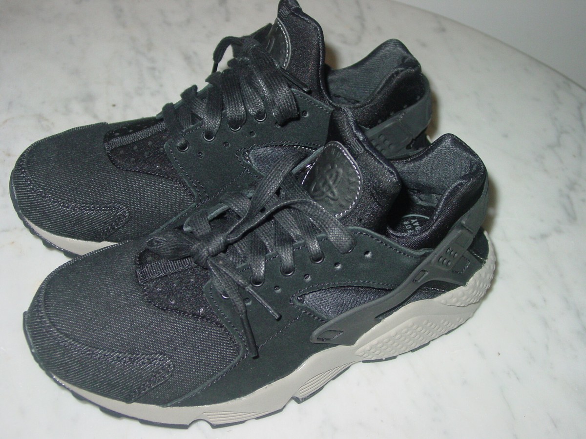 black huaraches 7.5
