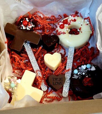 6 - XO Cake Pop Treats
