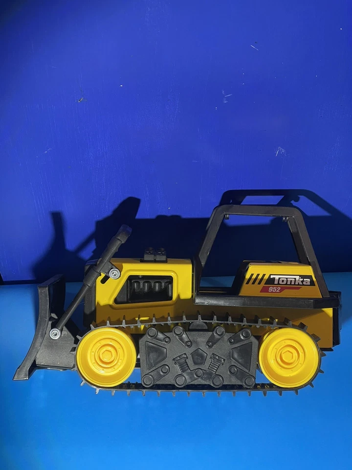 Tonka 952 Steel Classics Bulldozer Metal N Plastic Built Toy Truck  M7461 MINT - Image 3 of 4