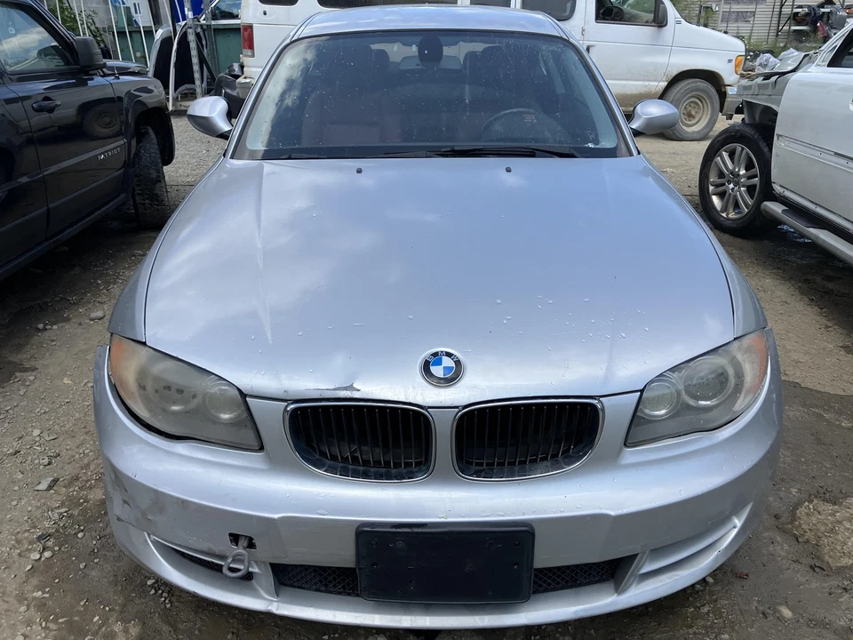 10 BMW 128I Rear Bumper Reinforcement (REBAR ONLY) - Image 2 of 4