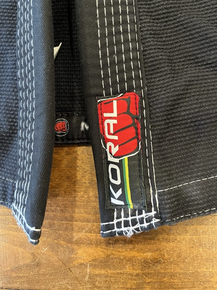 Куртка кимоно Koral A3 черная форма для джиу-джитсу соревновательная мужская серия L Pro MKM - Изображение 4 из 4