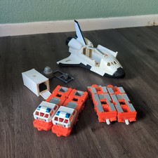 1997 Matchbox MEGA-RIG Space Shuttle Transporter Launch Pad Play Set