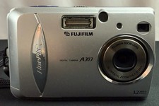 Fujifilm FINEPIX A303 3.2MP Compact Digital Camera Defective Turns On Lens Issue