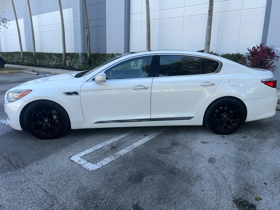 2016 Kia K900 V8 Luxury VIP Plus Package - Image 3 of 4