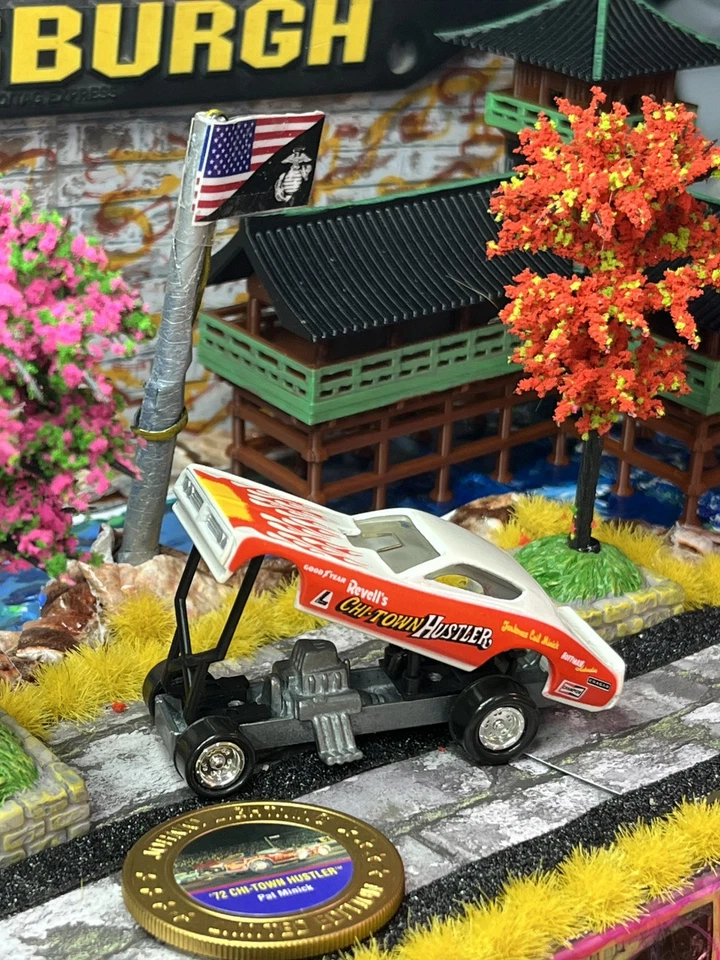 Johnny Lightning 1971 Dodge Charger Revell's Chi-Town Hustler Funny NMCondw/Coin - Изображение 2 из 4