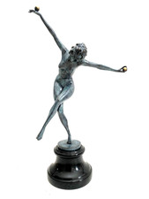 Kugel Tänzerin mit Künstlersignatur auf Marmorsockel nach Claire J. R-Colinet