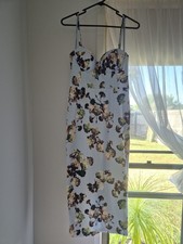 Elle Zeitoune 8 Pale Blue Floral wiggle midi Party Dress