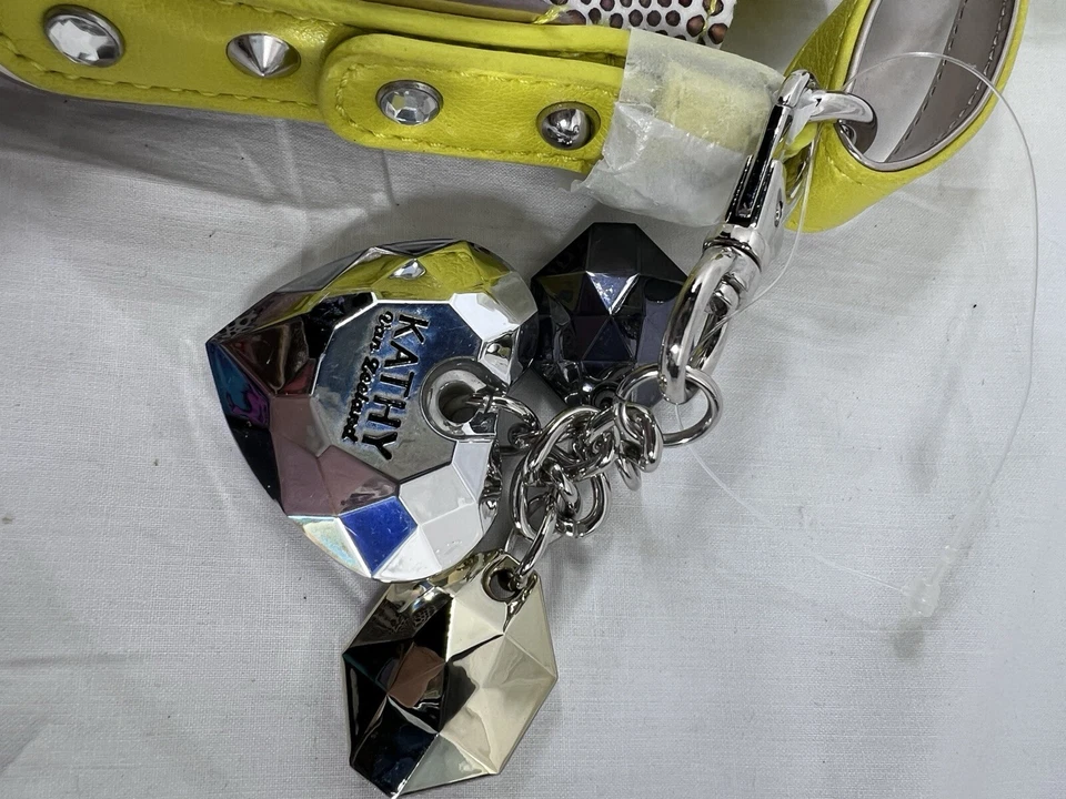 Bolso de Hombro Kathy Van Zeeland Tachonado Encantado Estampado Animal Imitación Amarillo Foto 4 de 4