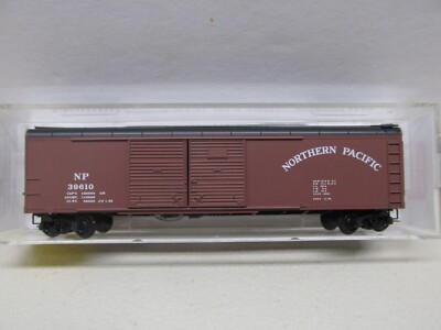 MICRO TRAINS # 79020 ~ NORTHERN PACIFIC 50' WAGON TOP BOX CAR # 39610 ~ N SCALE