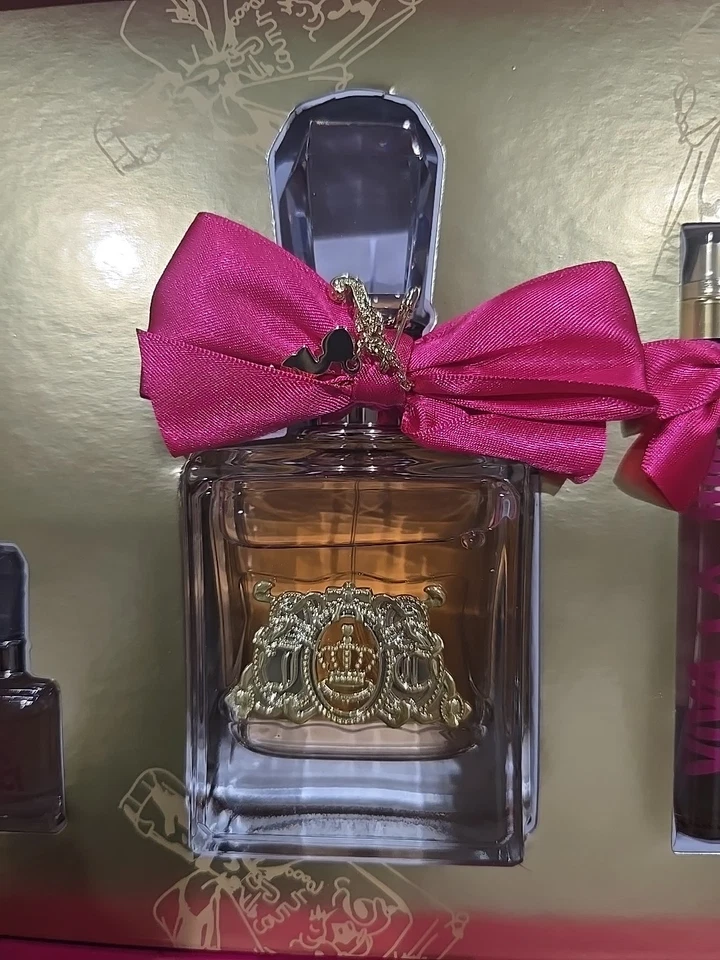 Juicy Couture Viva La Juicy 4Pcs Gift Set Eau de Parfum for Women $195.00  - Image 3 of 4