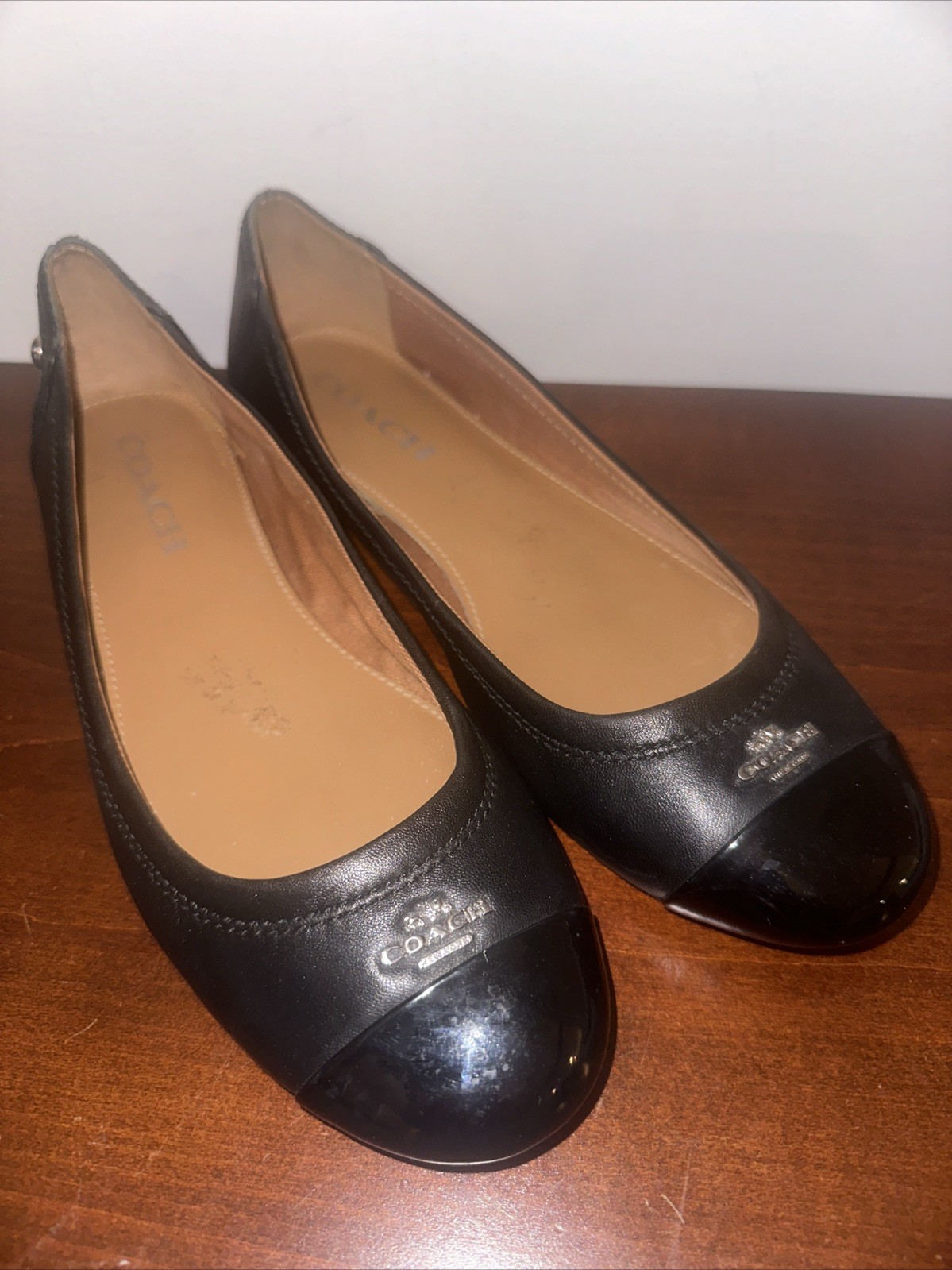 COACH Chelsea Women's  Ballet Flat Black Leather Patent Toe Cap Size 6.5 EUR 37
