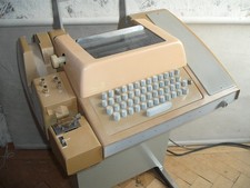 Teletype ASR33 z dziurkaczem + czytnikiem taśm papierowych, stan bardzo dobry!