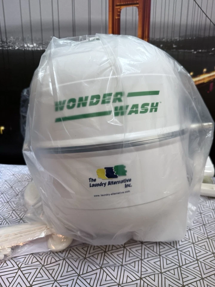 Wonder Wash Portable Hand-Crank Non Electric Mini Washing Machine - Image 2 of 4