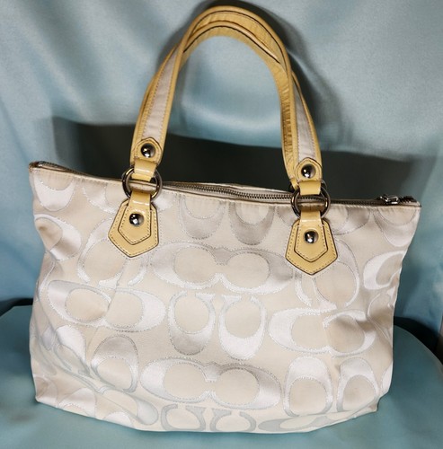 COACH VINTAGE SIGNATURE SATIN POPPY SHOULDER BAG No.D1120-16289 - Picture 2 of 16