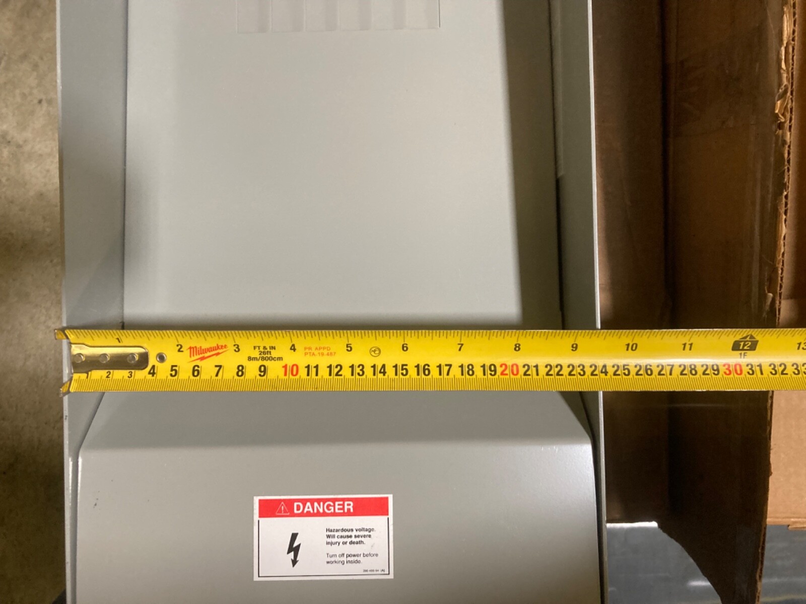 NEW CHALLENGER S3-225RN CIRCUIT BREAKER ENCLOSURE RAINPROOF 240VAC 3PH 4W