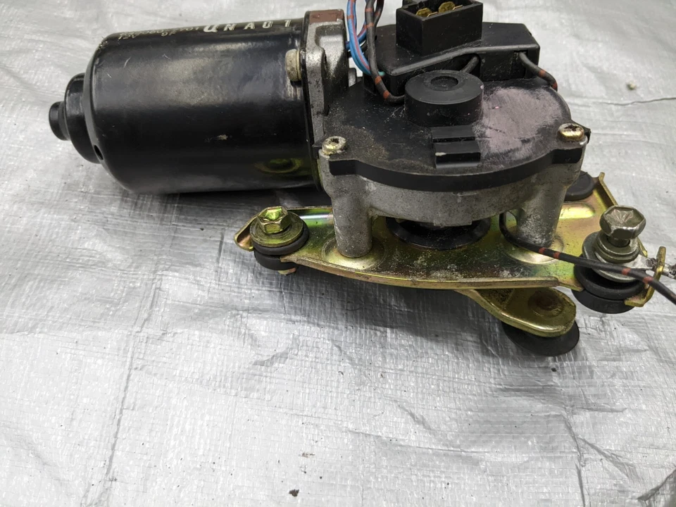 91.5-05 MAZDA MIATA MX5 OEM WINDSHIELD WIND SHIELD WIPER MOTOR 1991-2005 - Image 3 of 4