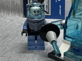 LEGO DC Comics Super Heroes: Arctic Batman Vs. Mr. Freeze: Aquaman on Ice 76000