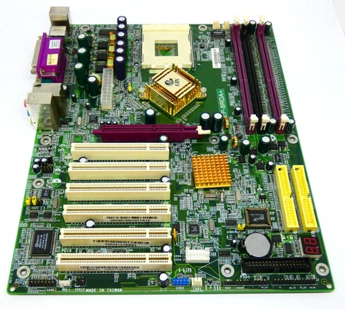 EPoX  EP-8RDA+ REV 2.2 Motherboard - Socket 462/A