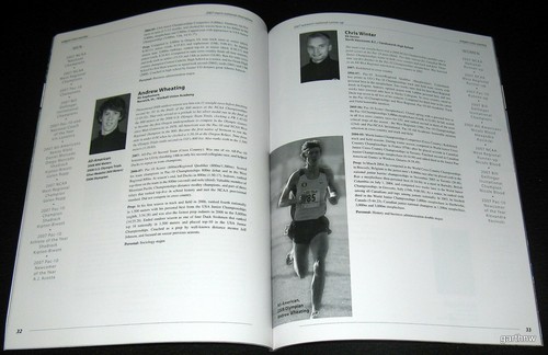 OREGON DUCKS TRACK 2008 CROSS COUNTRY YEARBOOK GALEN RUPP MATT CENTROWITZ ROSTER - Picture 3 of 4