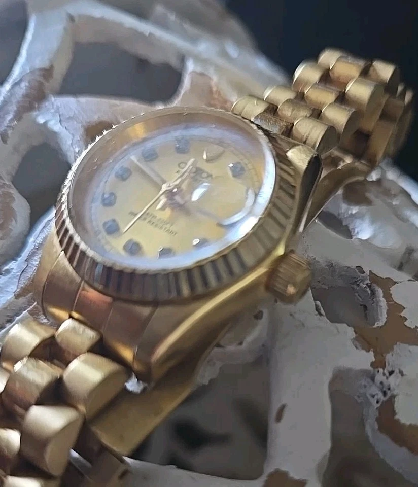 VTG Croton 10ATM 10 Diamond & Gold Stainless Automatic Ladies Watch with Date - Image 2 of 4