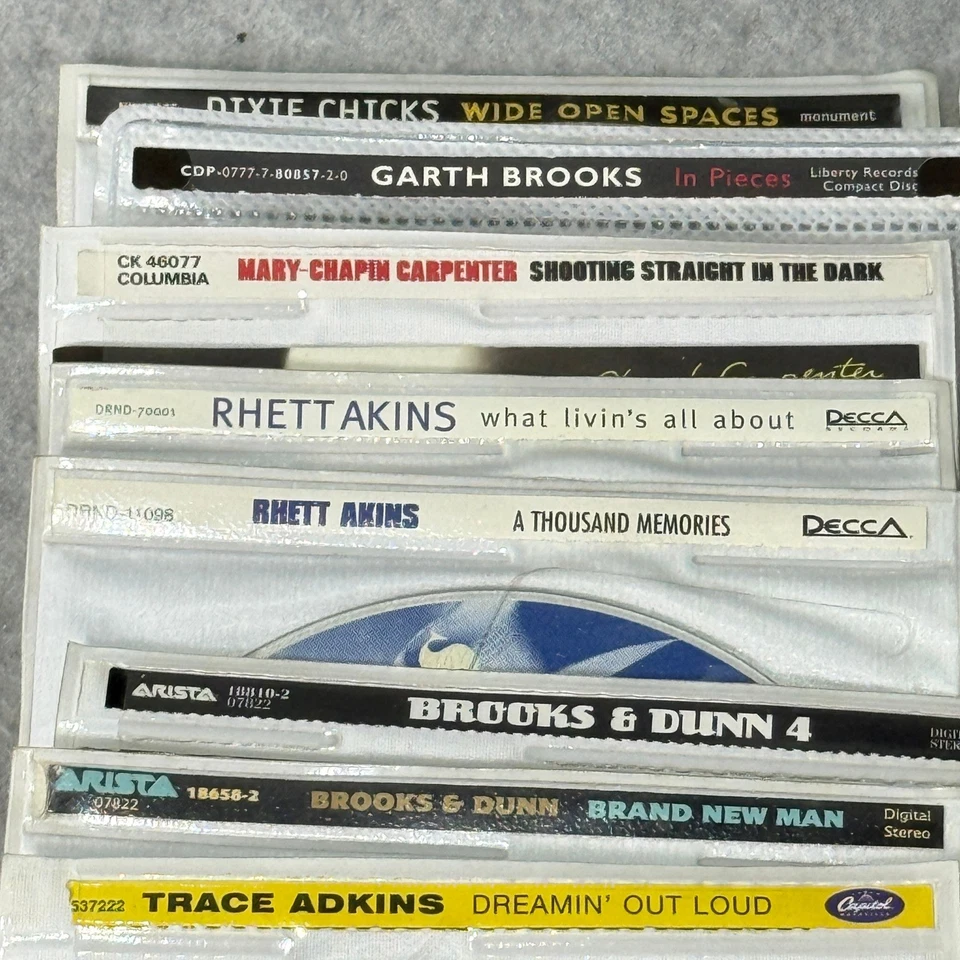 16 Country CD Lot – Disc & Artwork Only –Garth Brooks Brooks & Dunn Dixie Chicks - Image 2 of 4