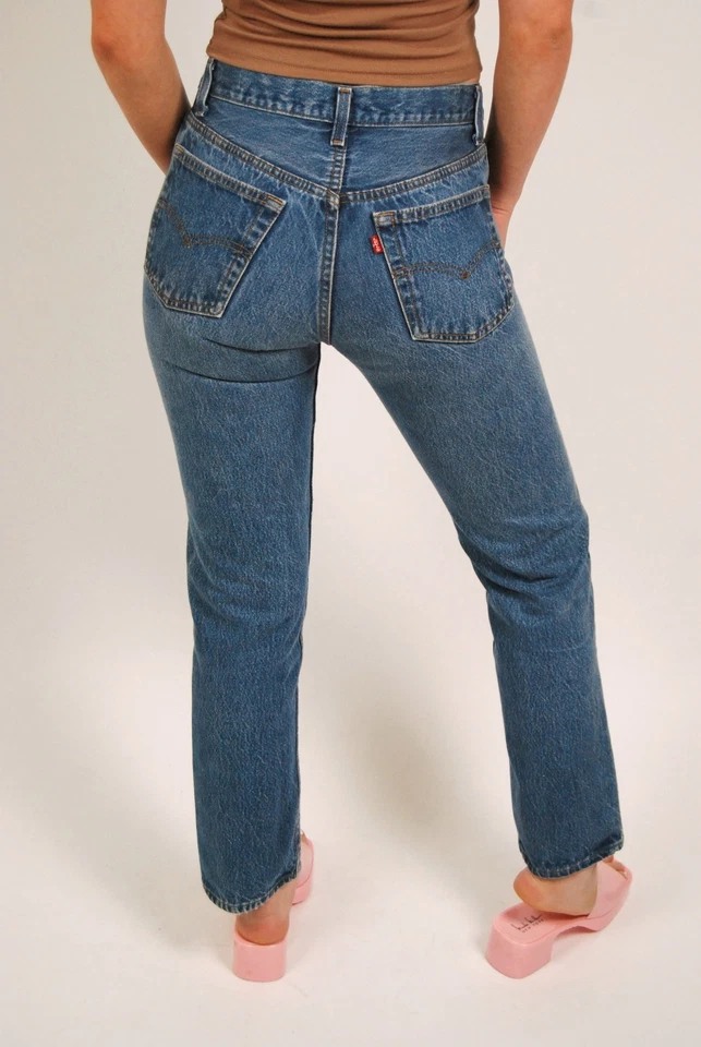90s Levis Jeans (28) medium wash vintage red tag blue straight leg high rise - Image 3 of 4