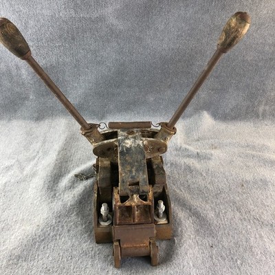 Vintage CLIPPER No. 3- 6  Flat Farm Belt Drive Lacer Lacing Press Splice Tool
