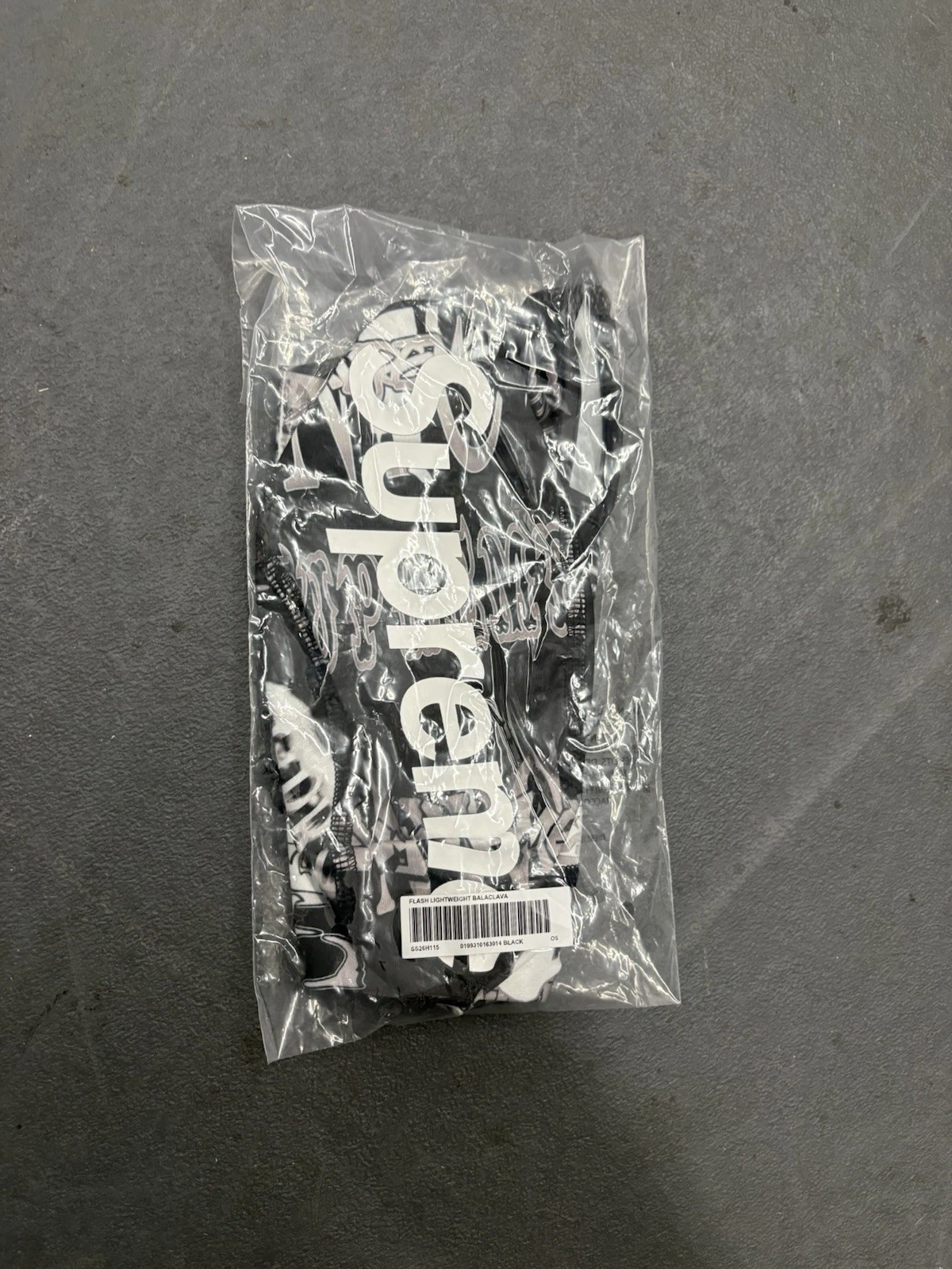 supreme ss26 black flash balaclava