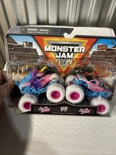Monster Jam SPARKLE SMASH vs SPARKLE SMASH Series 28 1:64 NEW