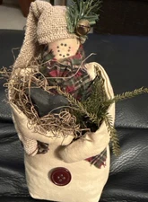 NEW Handmade Primitive 6” Winter Christmas Snowman with Bird &Evergreens