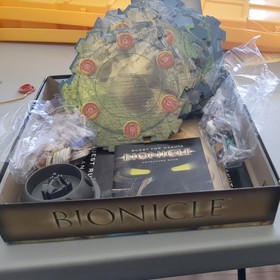 LEGO BIONICLE: Quest for Makuta Adventure Board Game (31390) Used Complete
