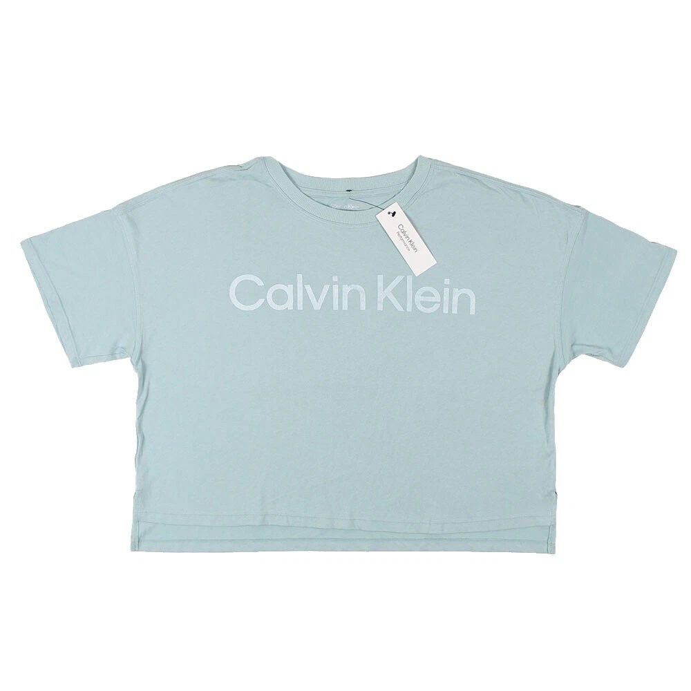 Prendas para mujer deportivas recortadas