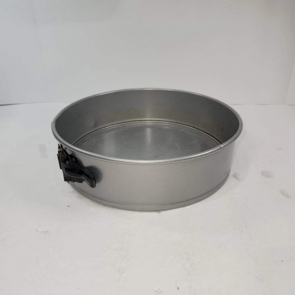 Department store Wilton Bake It Better NonStick 10 Inch Springform Pan