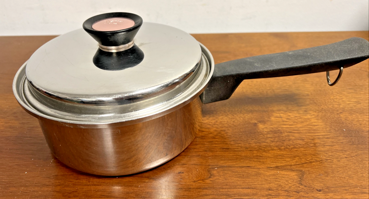 Vtg Duncan Hines Stainless Steel 2 Qt. Sauce Pan Pot 3 Ply 18-8 w